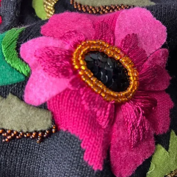 MICHAEL SIMON Embroidered‎ Floral Sweater Cardigan Size Medium